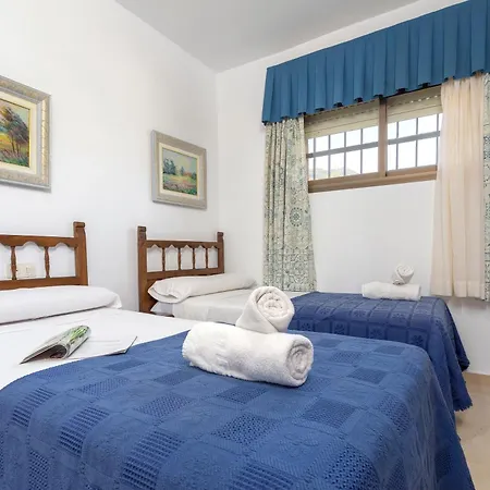 アパート Sunstay Bellavista Flat Ii ベナルマデナ
