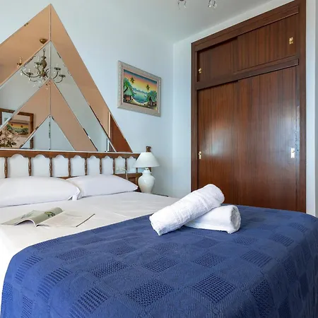 アパート Sunstay Bellavista Flat Ii ベナルマデナ
